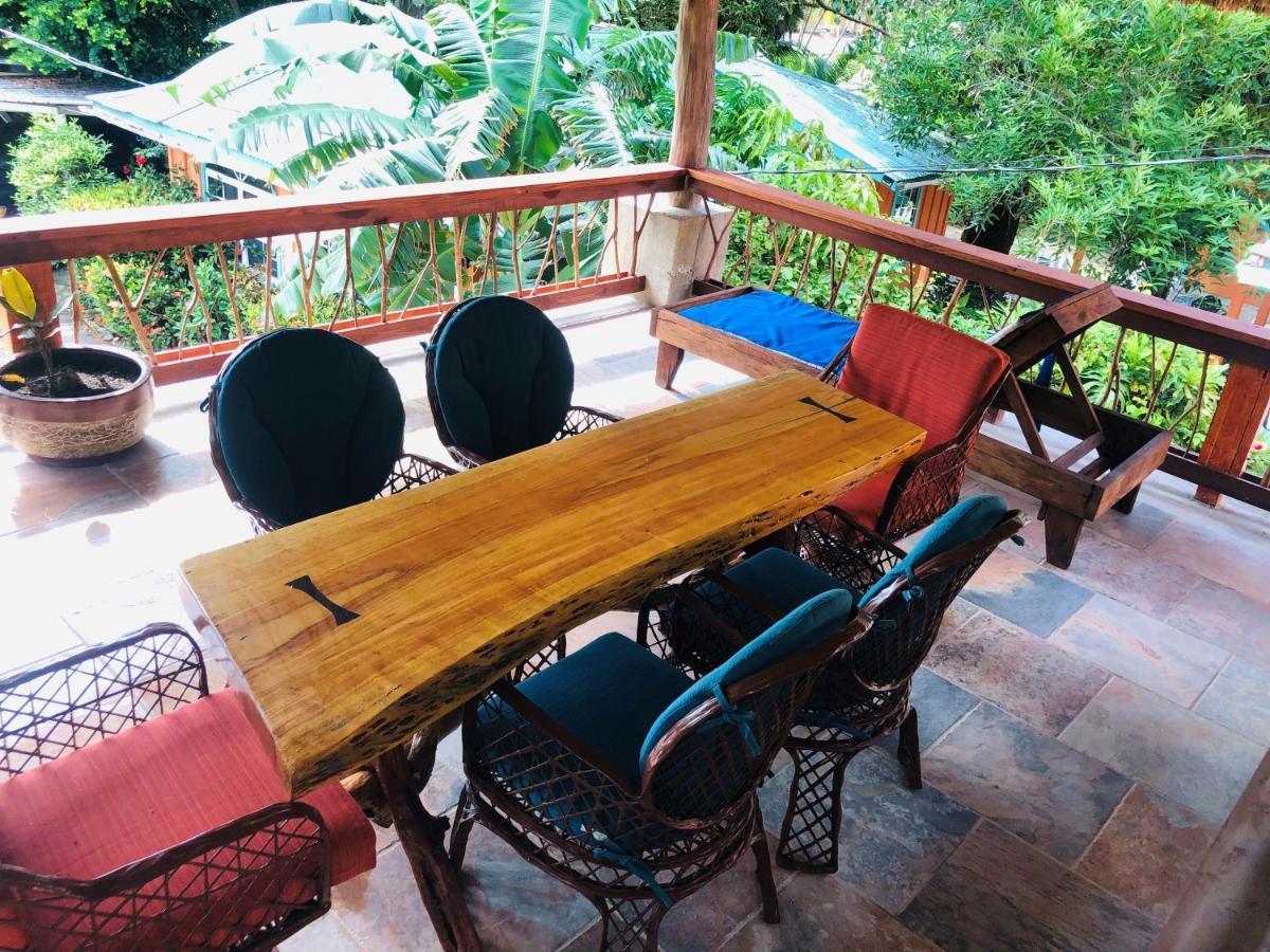 Coral Cove Inn Maya Beach Kültér fotó